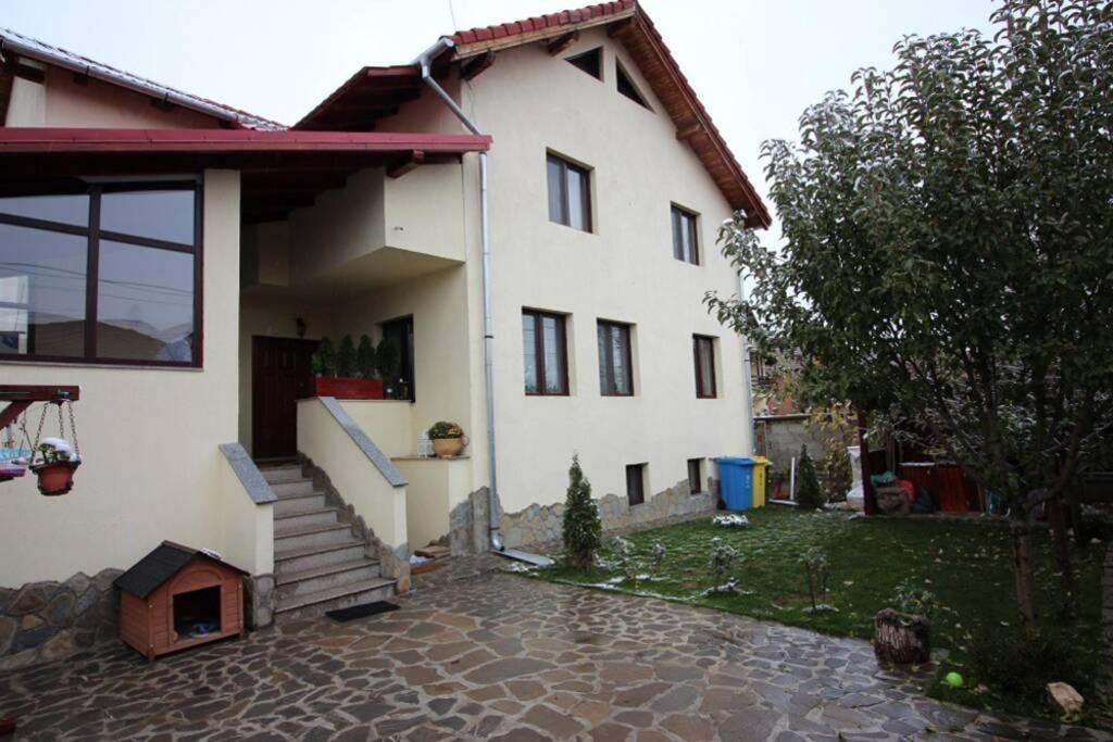 Maria*S Apartment! Cristian  Exterior foto